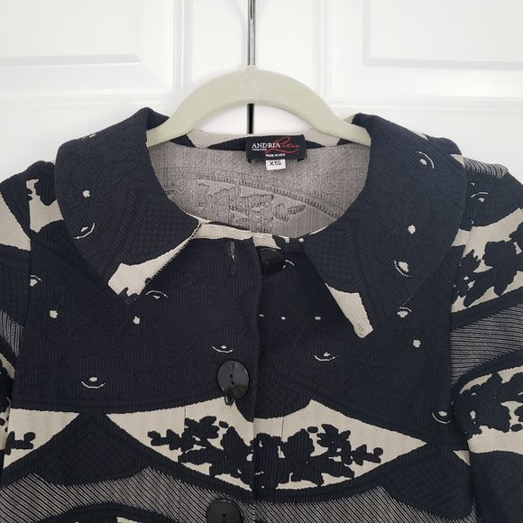 ANDRIA LIEU Patterned Black Jacket/Blazer - Picture 2 of 9